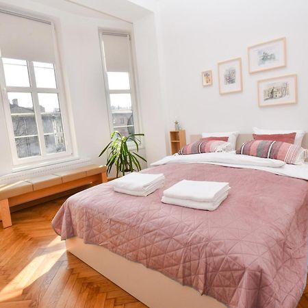 Sunny Corner Apartment Krakow Ngoại thất bức ảnh