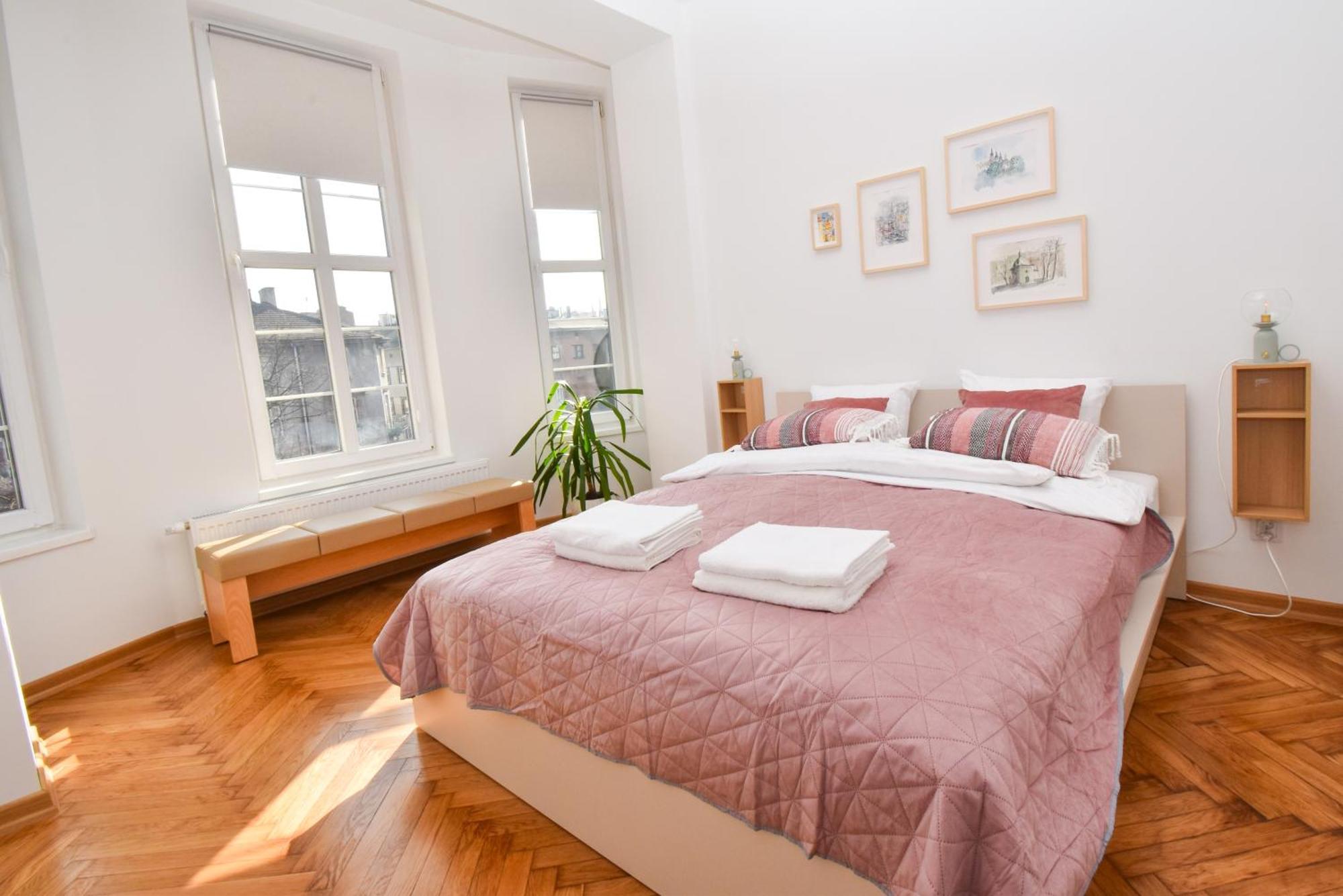 Sunny Corner Apartment Krakow Ngoại thất bức ảnh